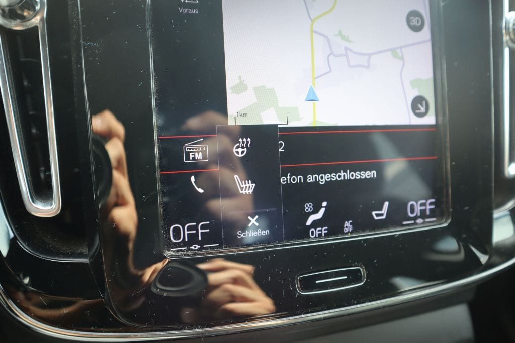 Volvo XC40 T4 AWD Geartronic R-Design NAVI R-CAM BLIS foto 21