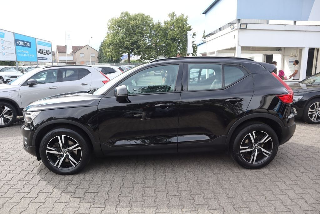 Volvo XC40 T4 AWD Geartronic R-Design NAVI R-CAM BLIS foto 10