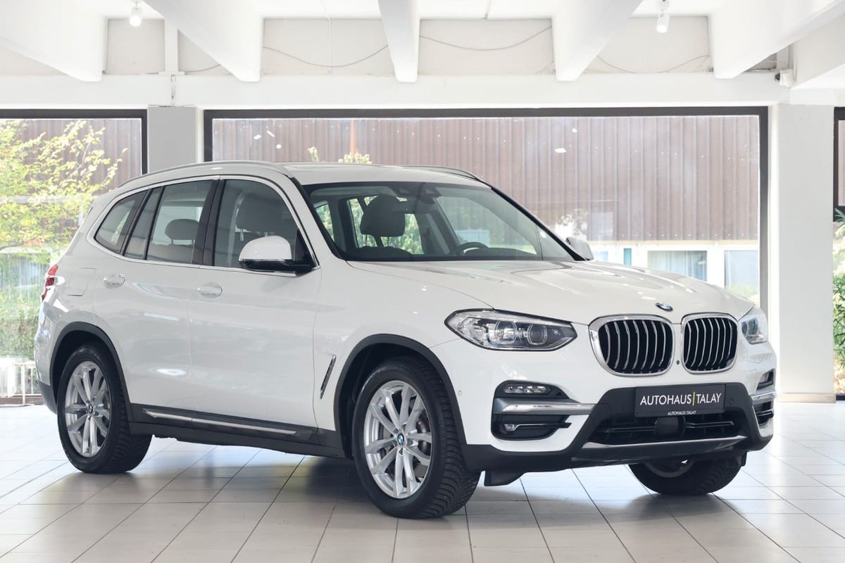 BMW X3 xDrive 30 d Luxury Line Pano HUD 360