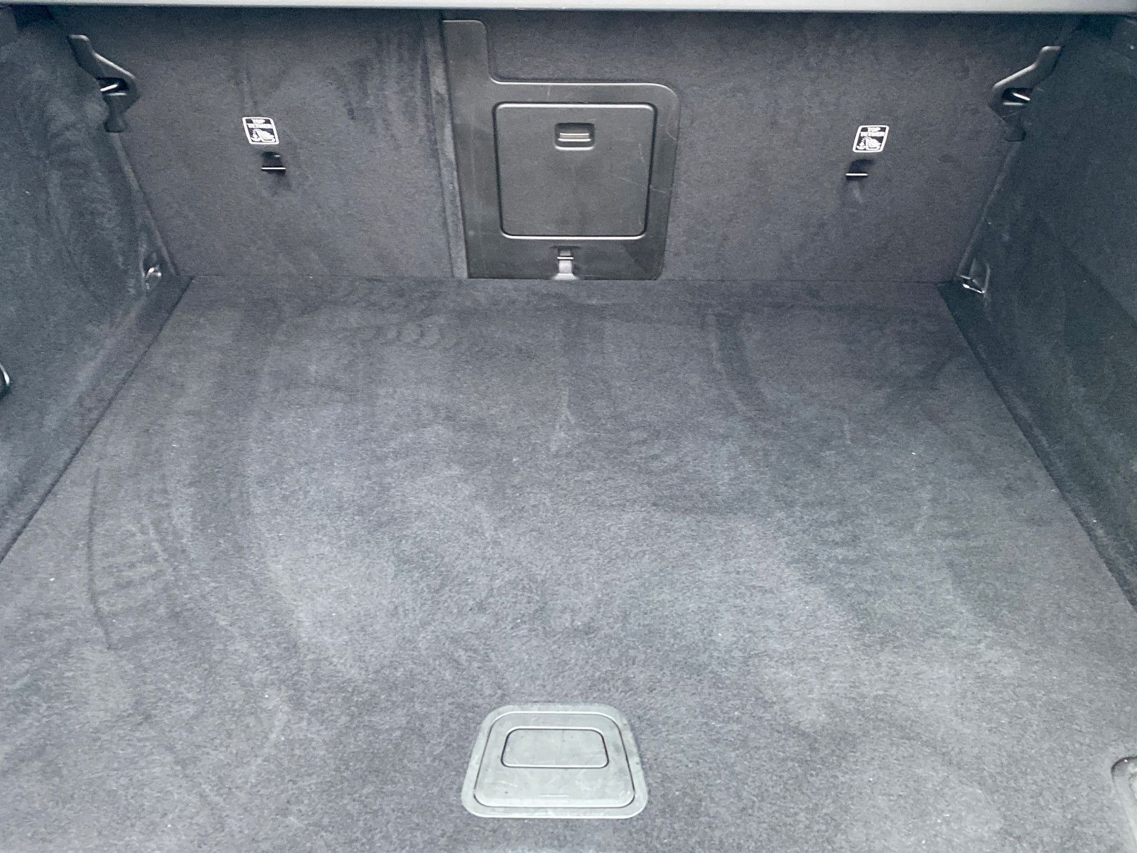 Volvo XC60 ALLRAD Hybrid VollLED*Navi*Kamera*DAB*1Hand foto 18