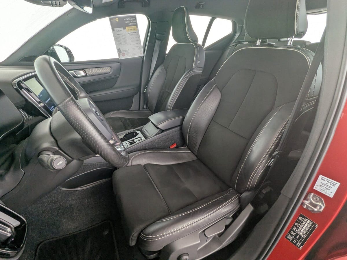 Volvo XC 40 T3 2WD R-Design 6d LED NAVI SHZ RFK foto 16