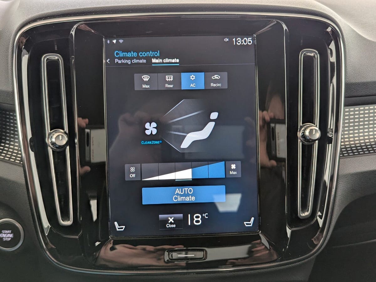 Volvo XC 40 T3 2WD R-Design 6d LED NAVI SHZ RFK foto 22