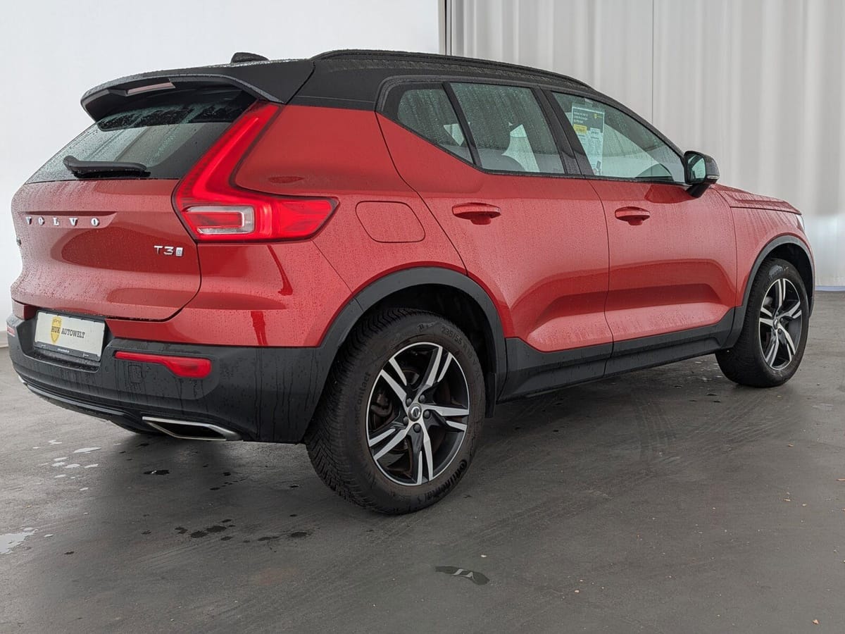 Volvo XC 40 T3 2WD R-Design 6d LED NAVI SHZ RFK foto 6