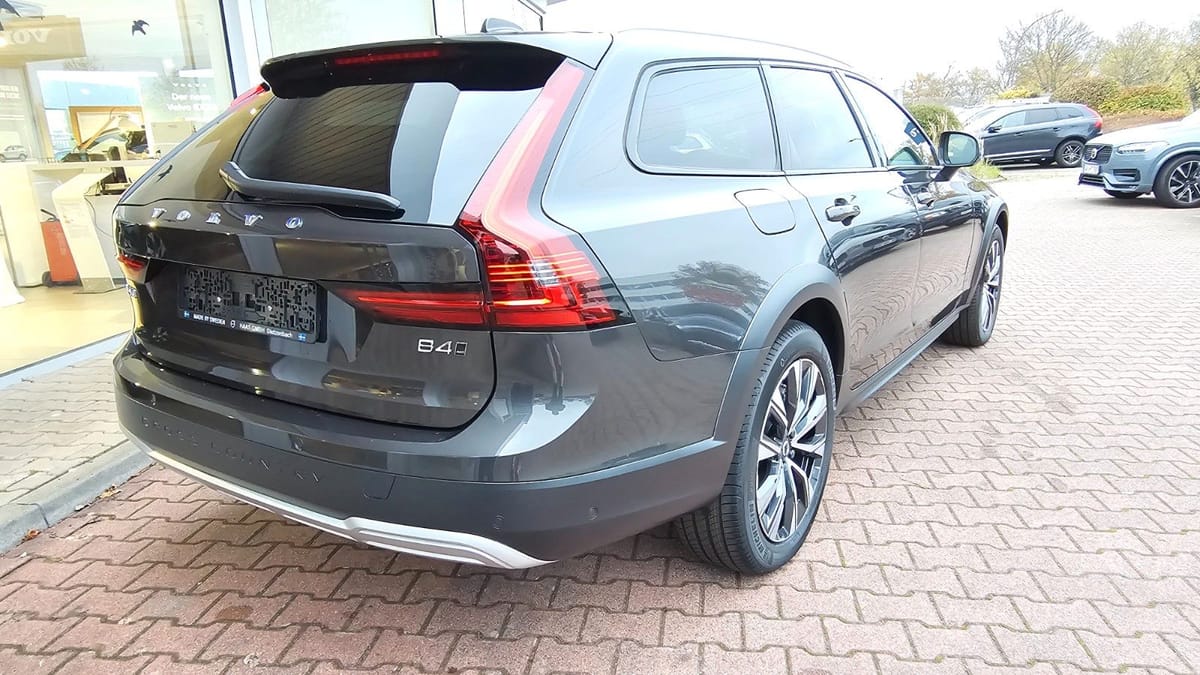 Volvo V90 Cross Country B4 D AWD Plus Auto foto 6