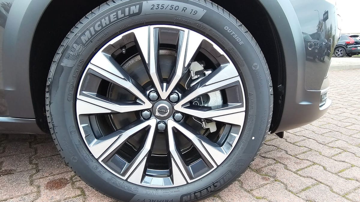 Volvo V90 Cross Country B4 D AWD Plus Auto foto 8