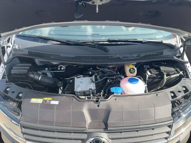 Volkswagen Transporter T6.1 Kombi  Motor: 2,0 l TDI SCR 110 foto 22