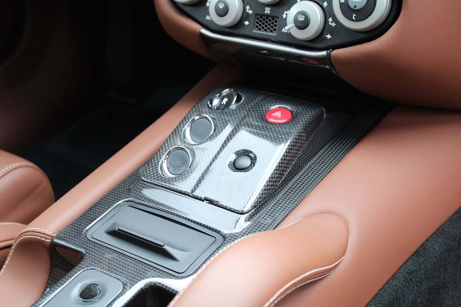 Ferrari 599 GTB HGTE ab Werk BOSE/Dt.-Fzg./LED-Lenkrad foto 13