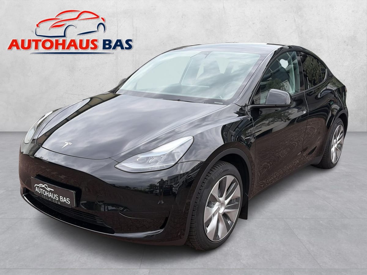 Tesla Model Y SR 1.Hand