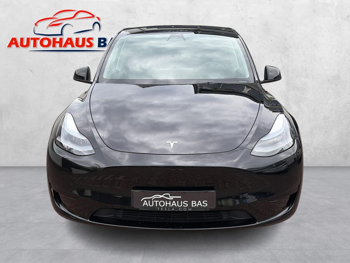 Tesla Model Y SR 1.Hand foto 3