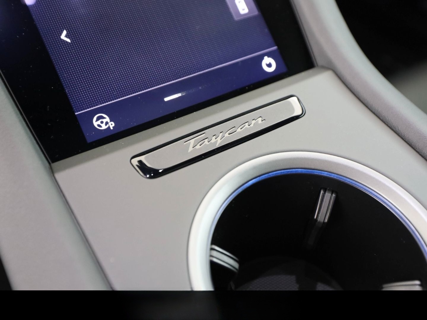 Porsche Taycan / BOSE/ Hinterachslenk./ 20 Zoll/ Glasdac foto 21