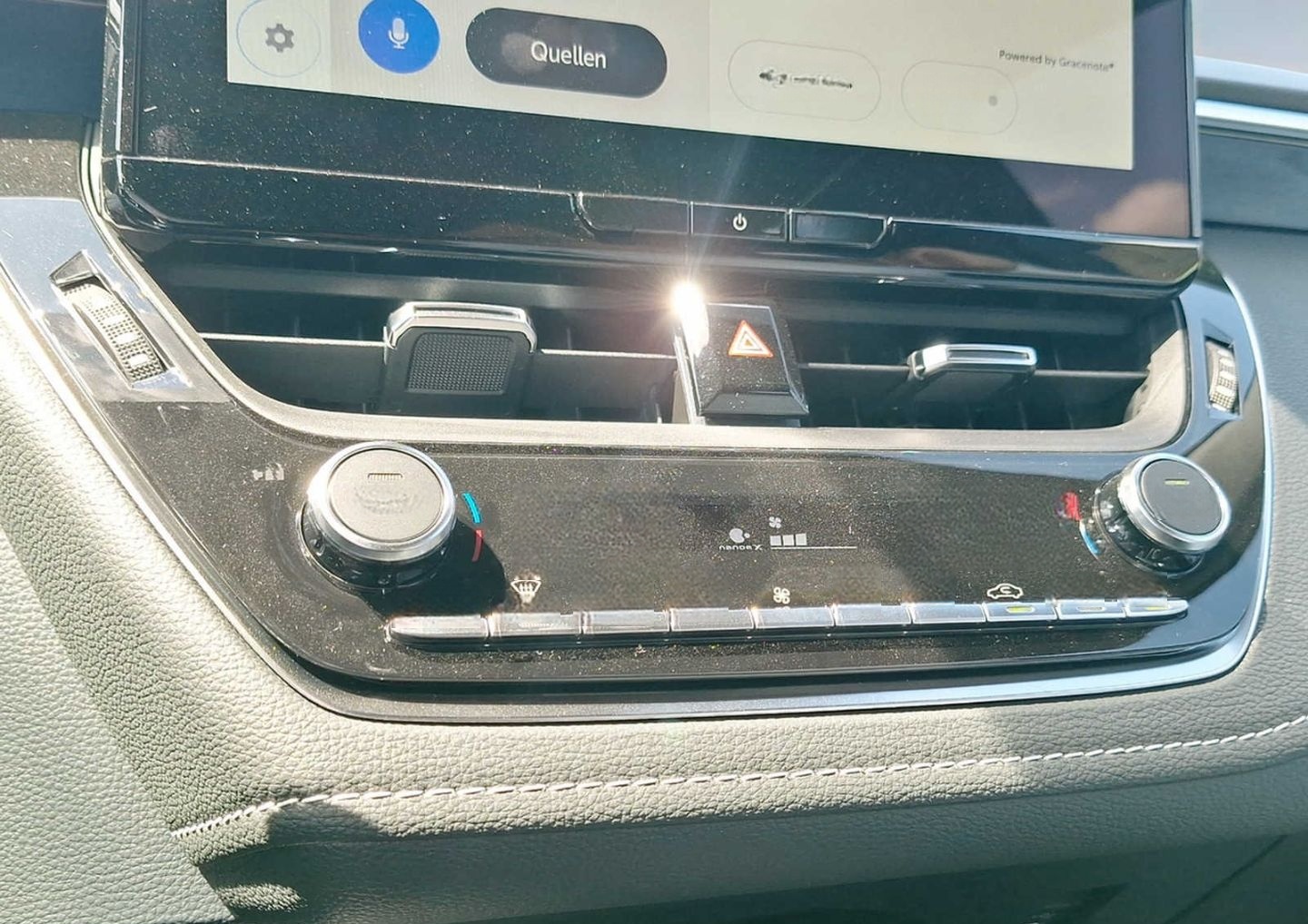 Toyota Corolla 1,8 l Hybrid TS, Team D Temp Klima LED A foto 15