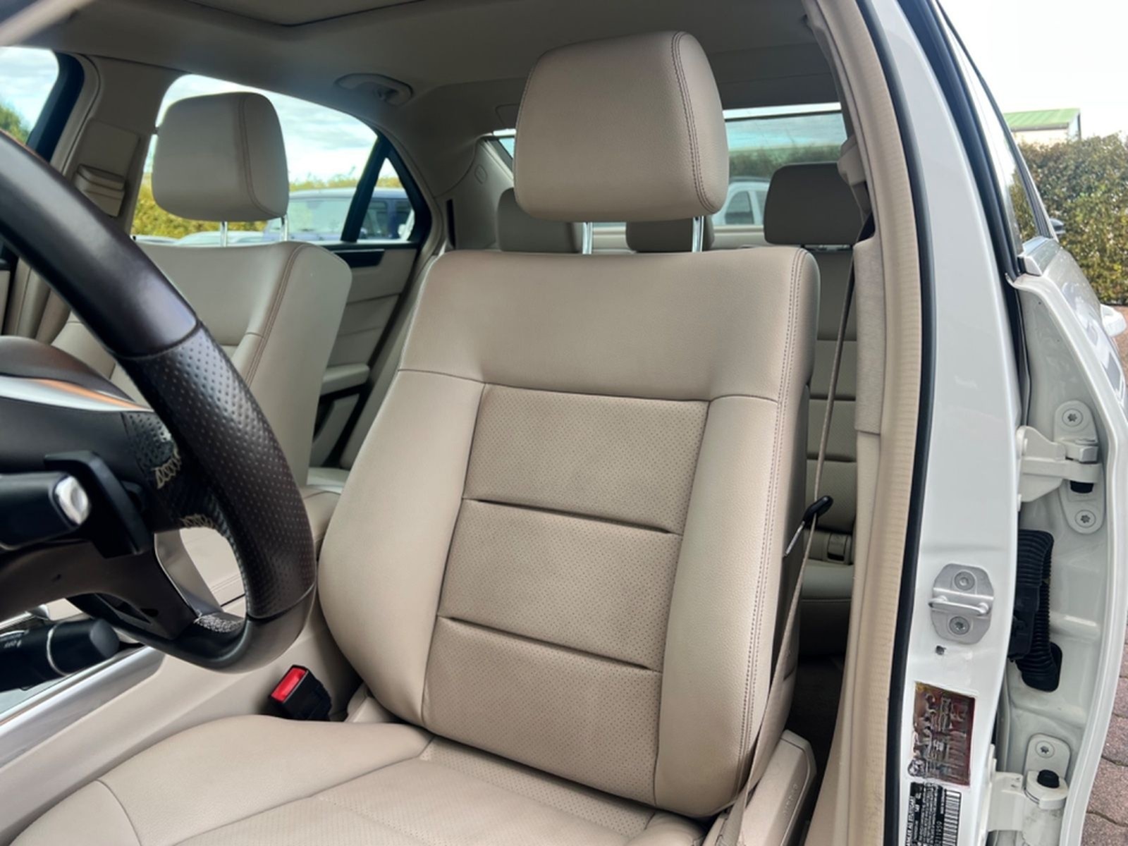 Mercedes-Benz E 350 4MATIC AMG 18"AMG/HARMAN KARDON/KEYLESS-GO foto 16