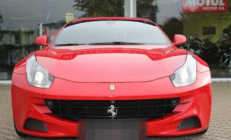 Ferrari FF  V12 +4x4  + 1 Hand +... nur 25867 Kilometer! foto 11