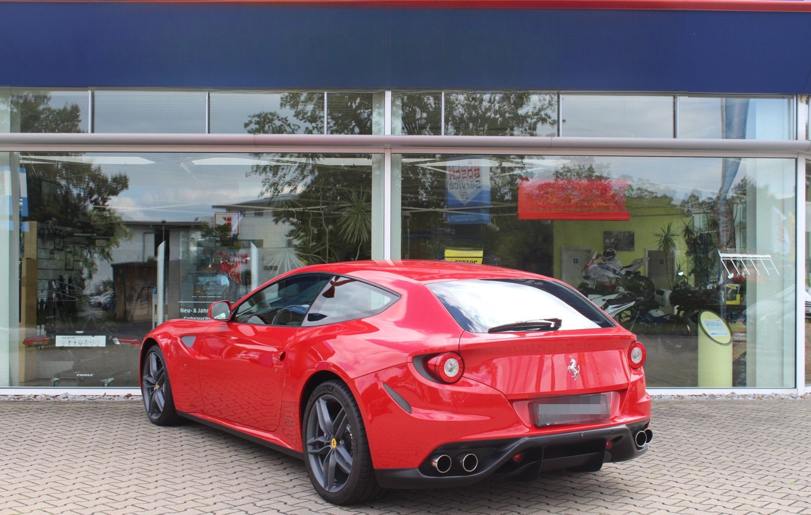 Ferrari FF  V12 +4x4  + 1 Hand +... nur 25867 Kilometer! foto 9