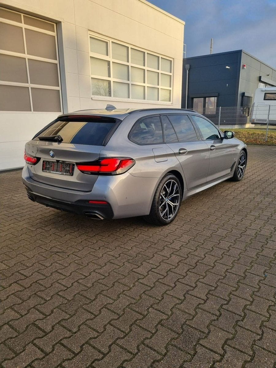 BMW 540d xDrive Touring M Sportpaket Head-Up HiFi foto 2