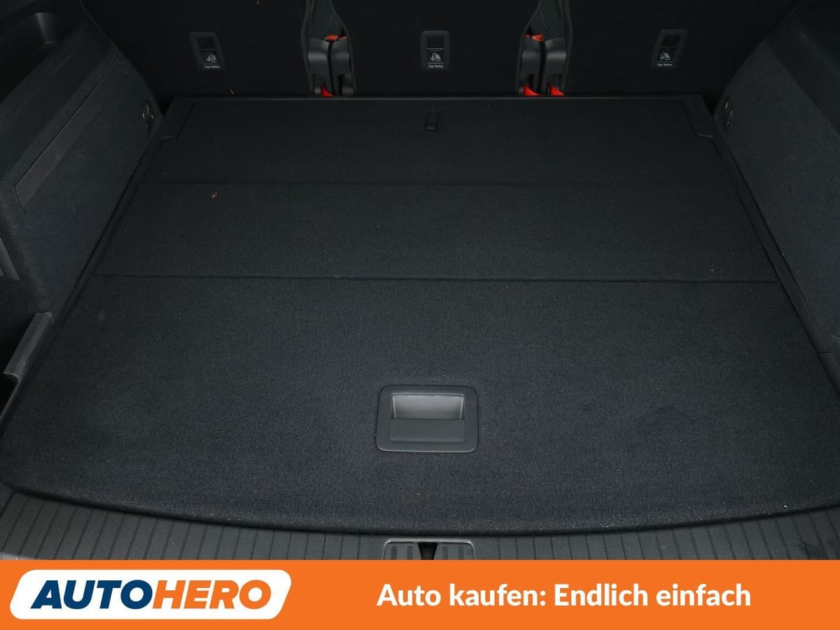 Volkswagen Touran 2.0 TDI Highline BMT*NAVI*LED*ACC* foto 18