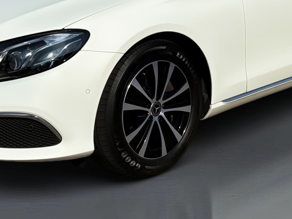 Mercedes-Benz E 300 T EXCLUSIVE DISTRONIC AMBIENTE MBEAM KAME foto 3