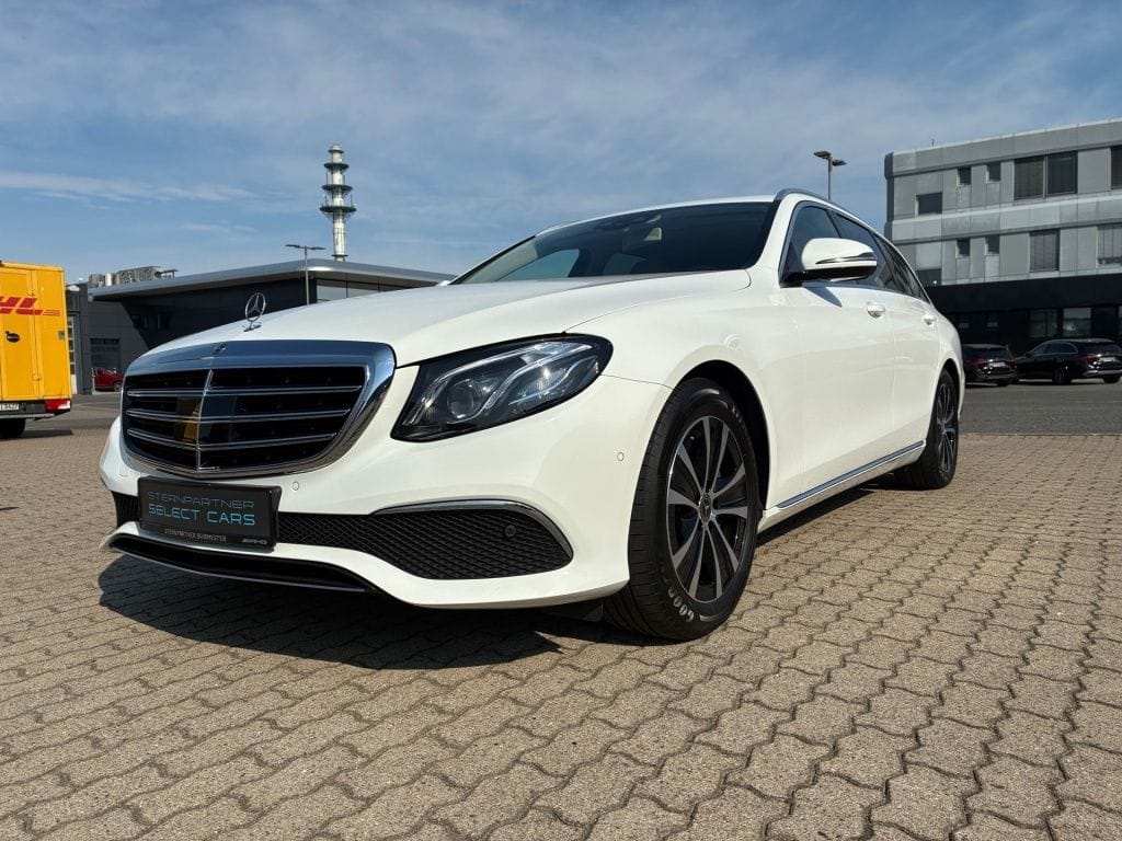Mercedes-Benz E 300 T EXCLUSIVE DISTRONIC AMBIENTE MBEAM KAME foto 4
