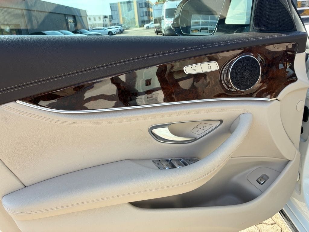 Mercedes-Benz E 300 T EXCLUSIVE DISTRONIC AMBIENTE MBEAM KAME foto 5
