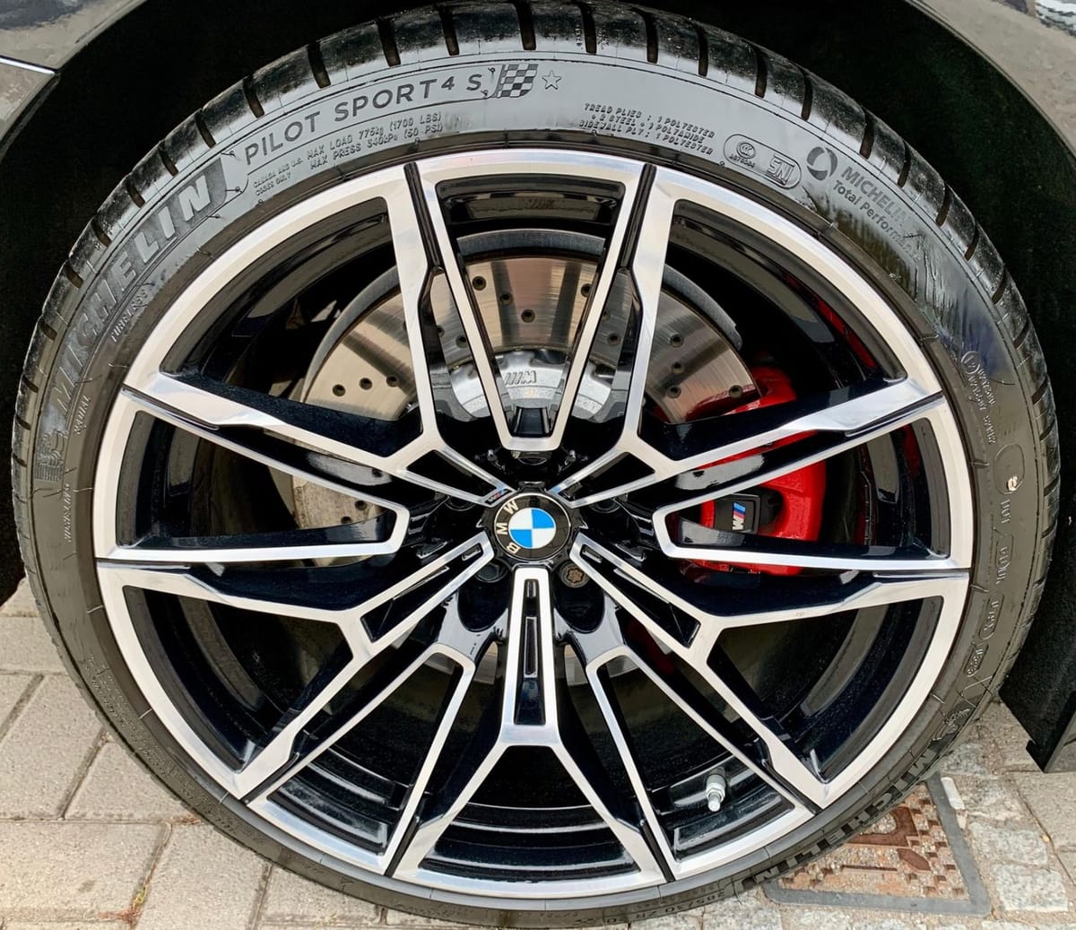BMW M4 Cabrio xDrive Competition Service NEU foto 15