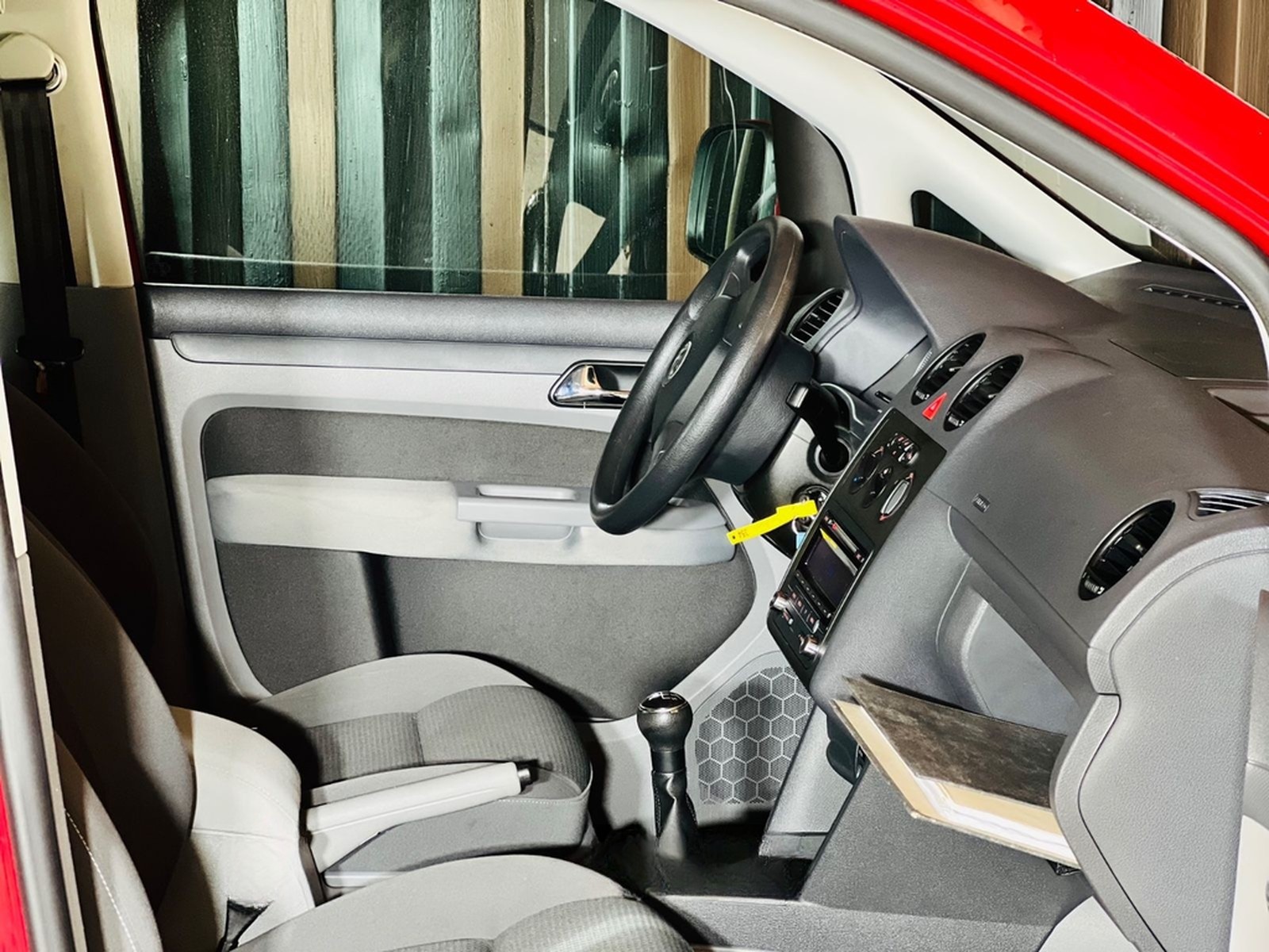 Volkswagen Caddy 1.6 Maxi Behindertengerecht-Rampe foto 37