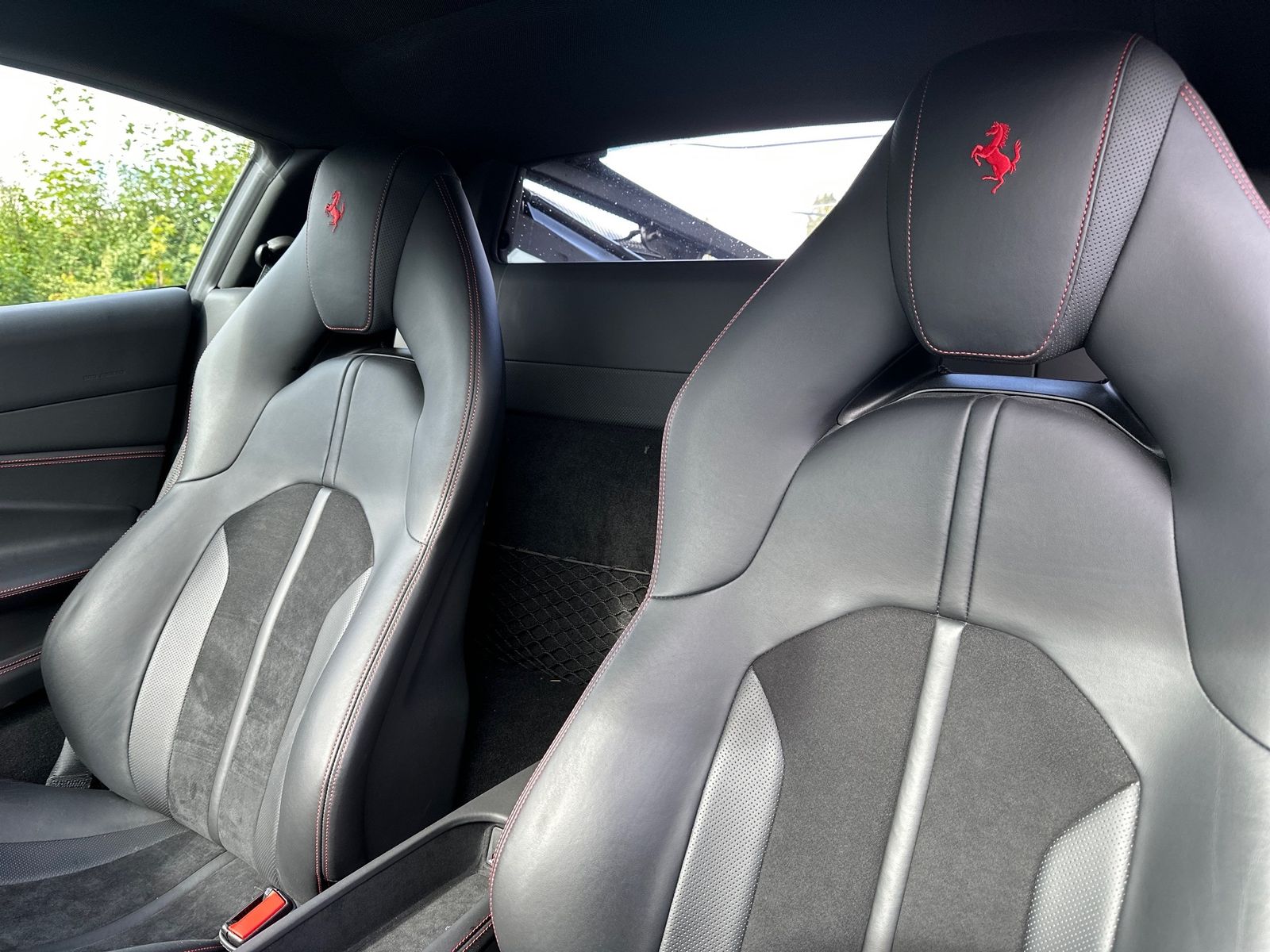 Ferrari F8 Tributo *Karbon*AFS*Kamera*Carplay* foto 14