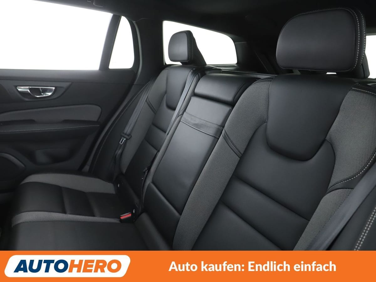 Volvo V60 2.0 T6 Plug-in Hybrid R Design AWD Aut. NAVI foto 14