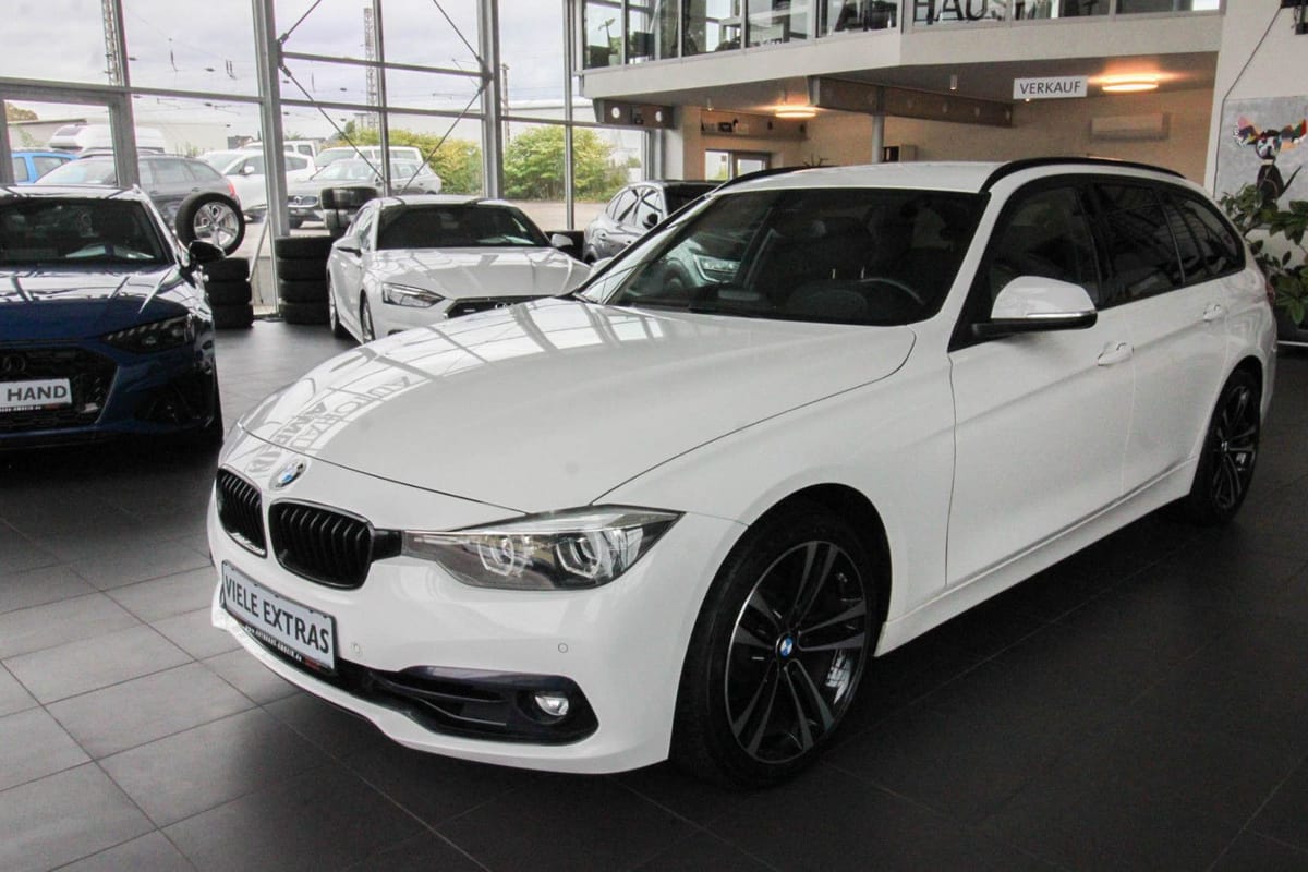 BMW 320i Touring Sport Line Shadow LED Kamera HiFi foto 4