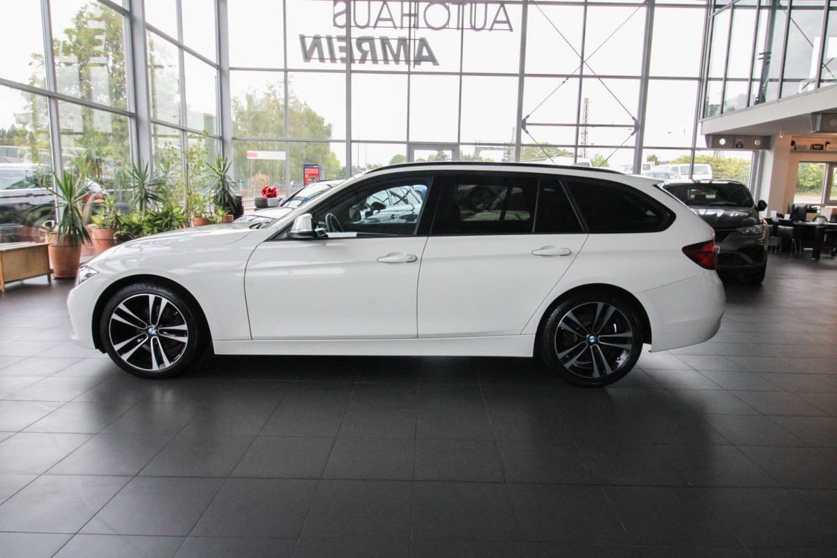 BMW 320i Touring Sport Line Shadow LED Kamera HiFi foto 5