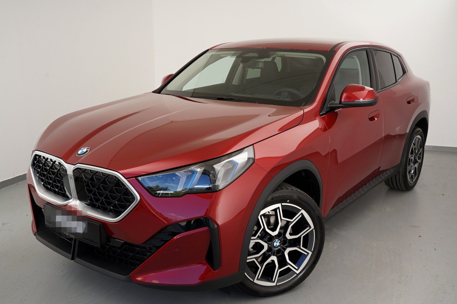 BMW X2 sDrive18d (Navi LED HUD ACC Leder Shz PDC) foto 2