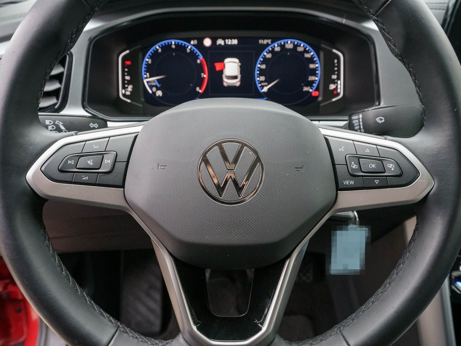 Volkswagen T-Roc Life 1.5 TSI LED Navi PDC SHZ VC Stdhzg foto 13