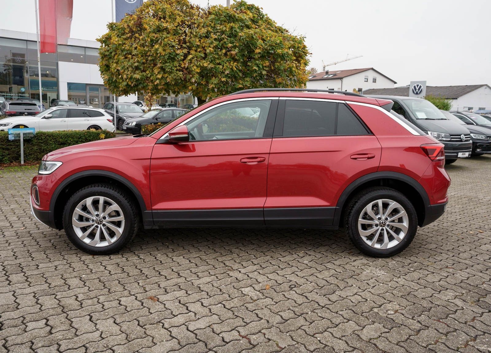 Volkswagen T-Roc Life 1.5 TSI LED Navi PDC SHZ VC Stdhzg foto 5