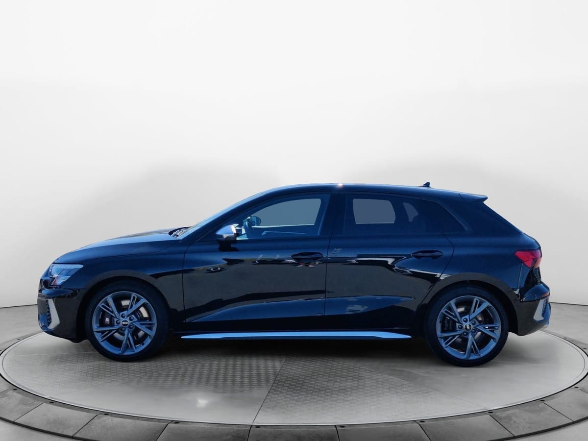 Audi S3 Sportback 2.0 TFSI q. S-Tronic, ACC, LED, RFK foto 2