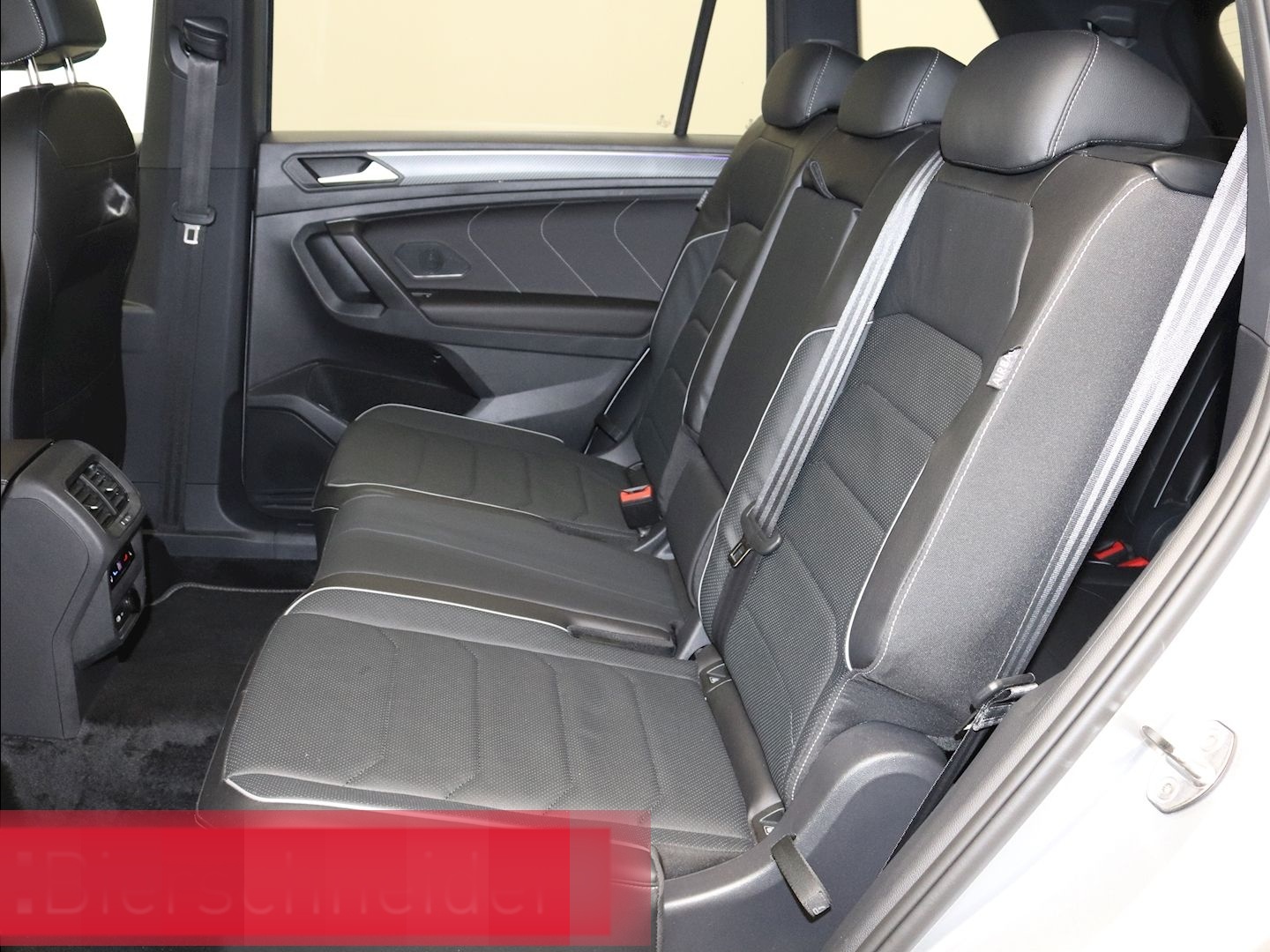 Volkswagen Tiguan Allspace 2.0 TSI DSG 4Mo. R-Line AHK 7S.  foto 18