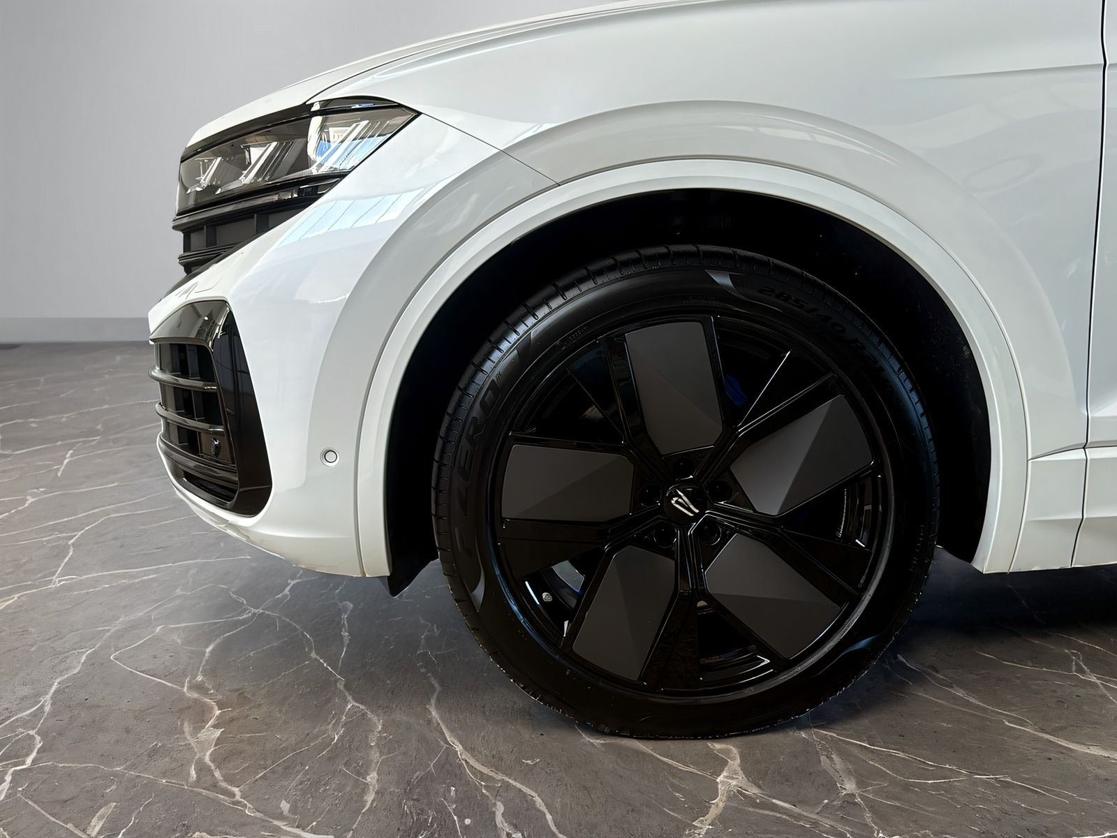 Volkswagen Touareg R 3.0 TSI eHybrid AHK LUFT KAMERA foto 4