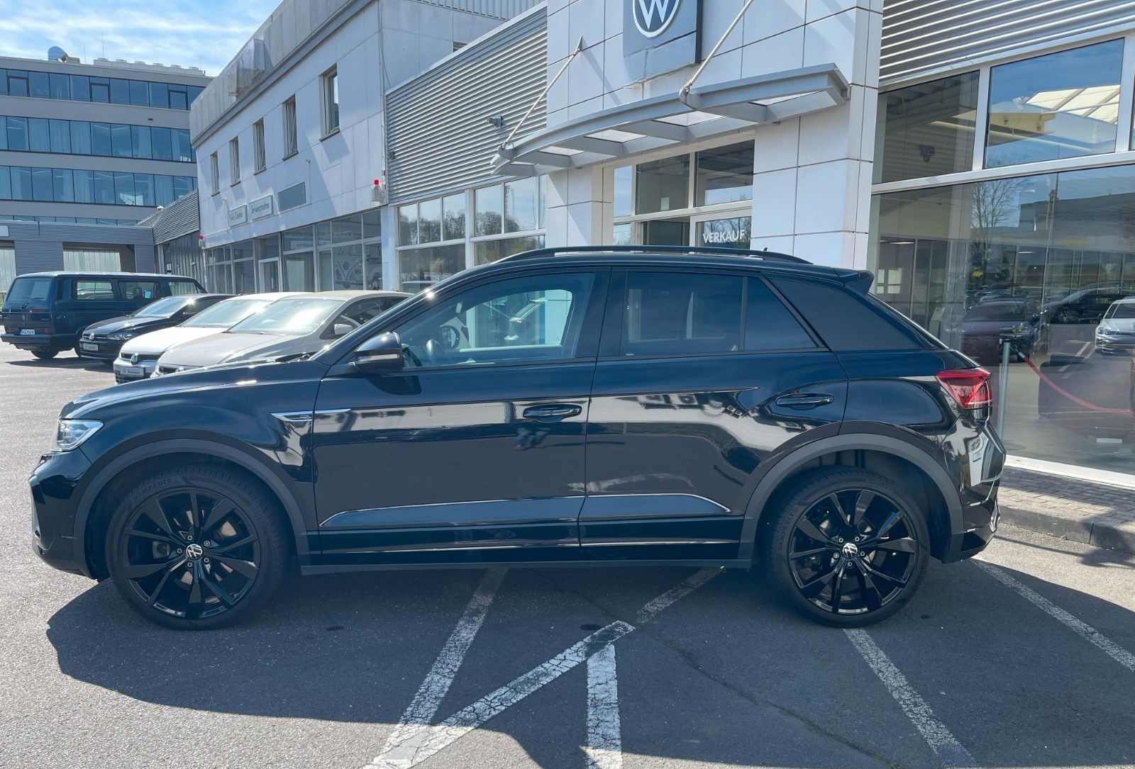 Volkswagen T-Roc R-Line 2.0 TSI+ALLRAD+DSG+MATRIX-LED+NAVI+ foto 8