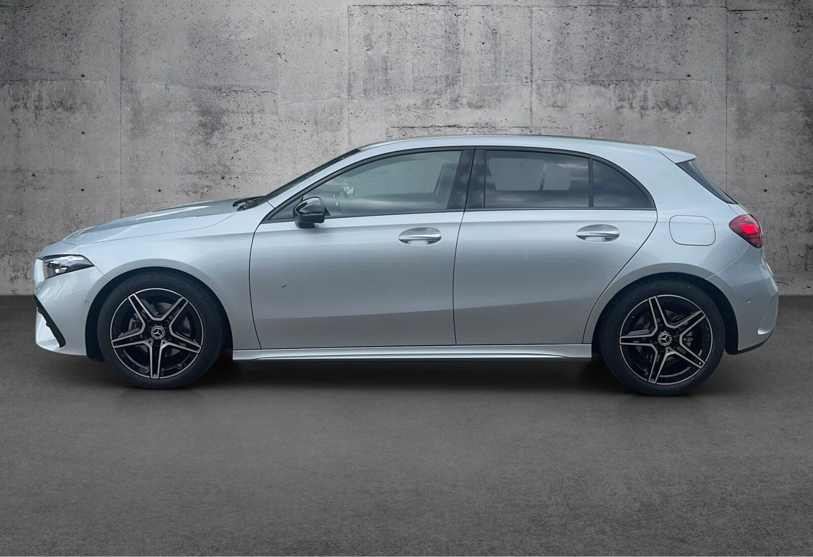 Mercedes-Benz A 200 AMG+NIGHT+DISTRO+KAMERA+AMBI+MLED+LENKHZ foto 8