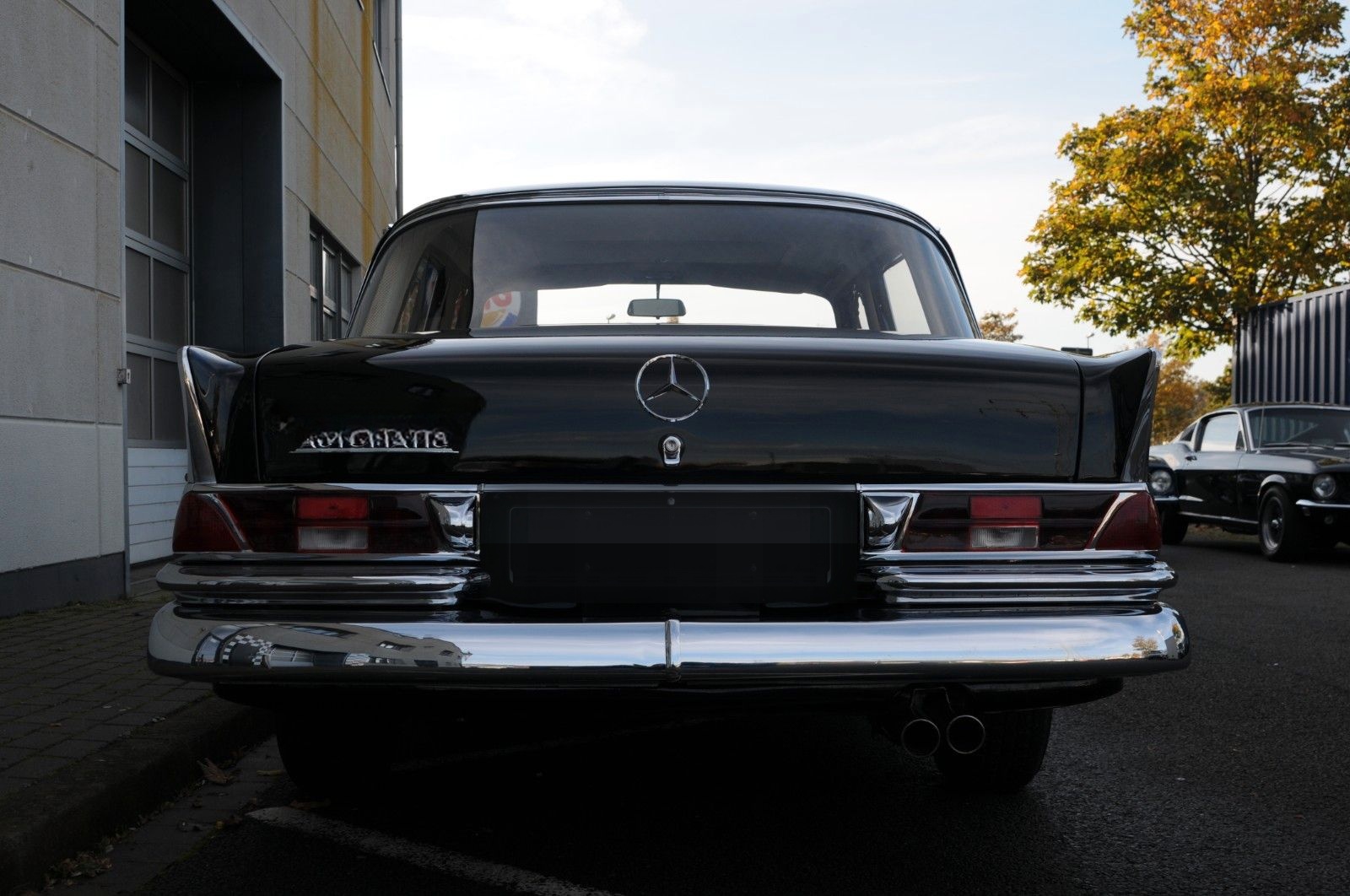Mercedes-Benz 300 SEL Lang W112 Königsflosse /schöne Historie foto 11