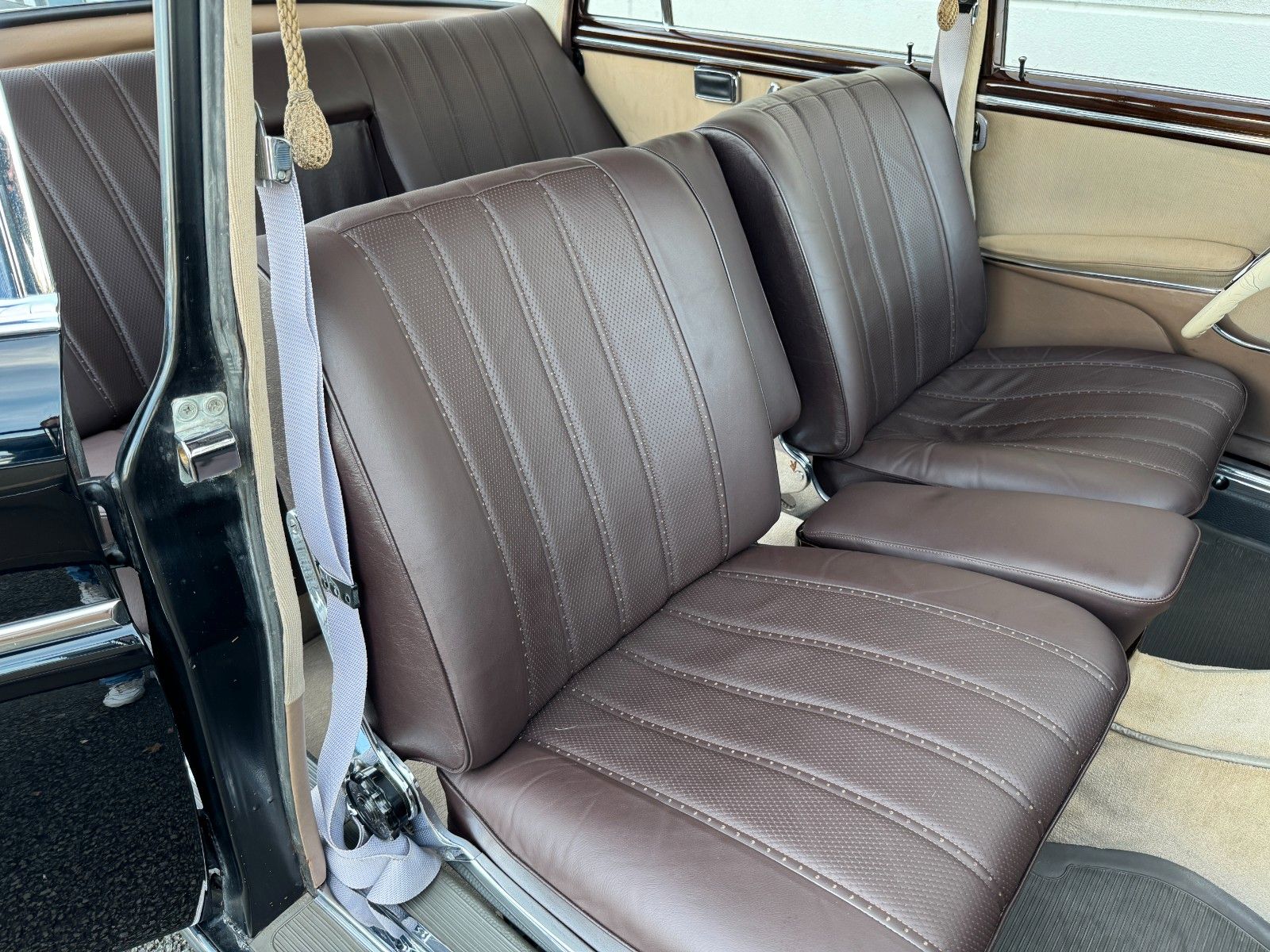 Mercedes-Benz 300 SEL Lang W112 Königsflosse /schöne Historie foto 18