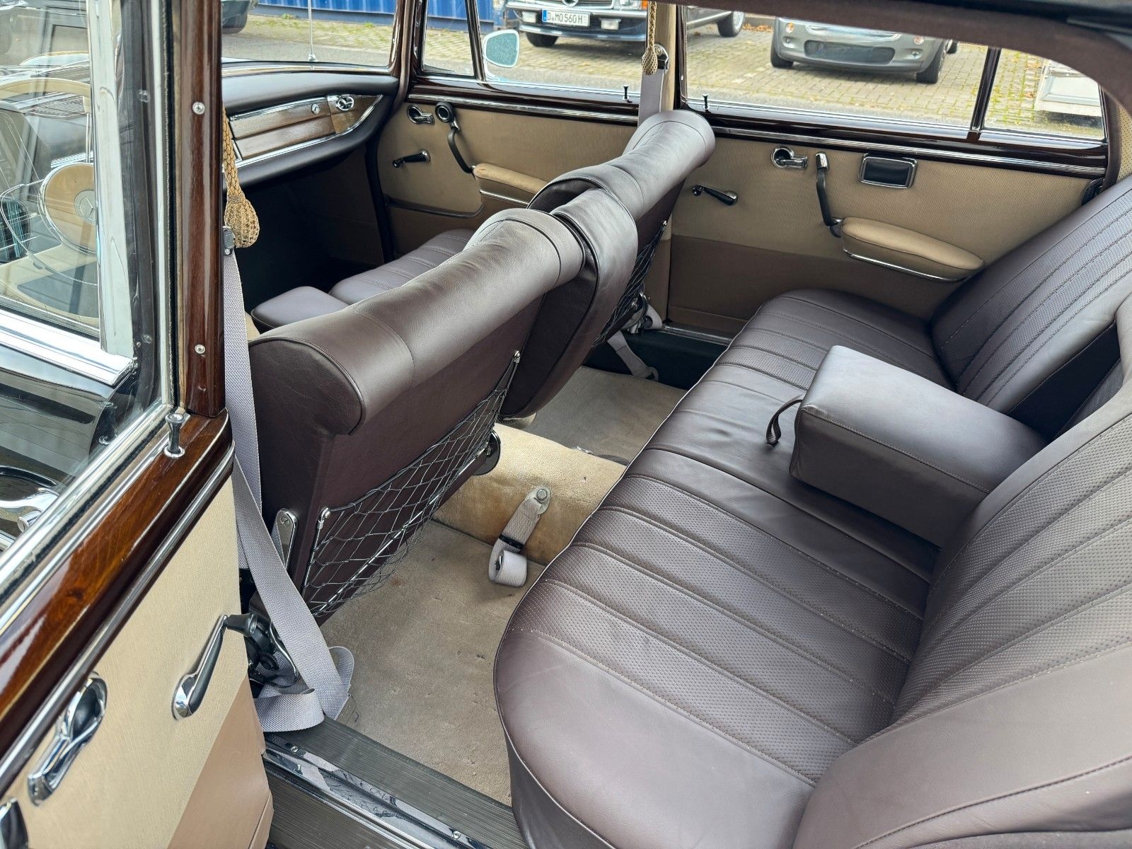 Mercedes-Benz 300 SEL Lang W112 Königsflosse /schöne Historie foto 22