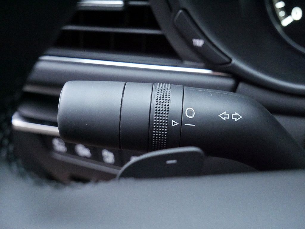 Mazda 3 e-SKYACTIV G 140 FWD Exclusive-Line HUD 360° foto 18