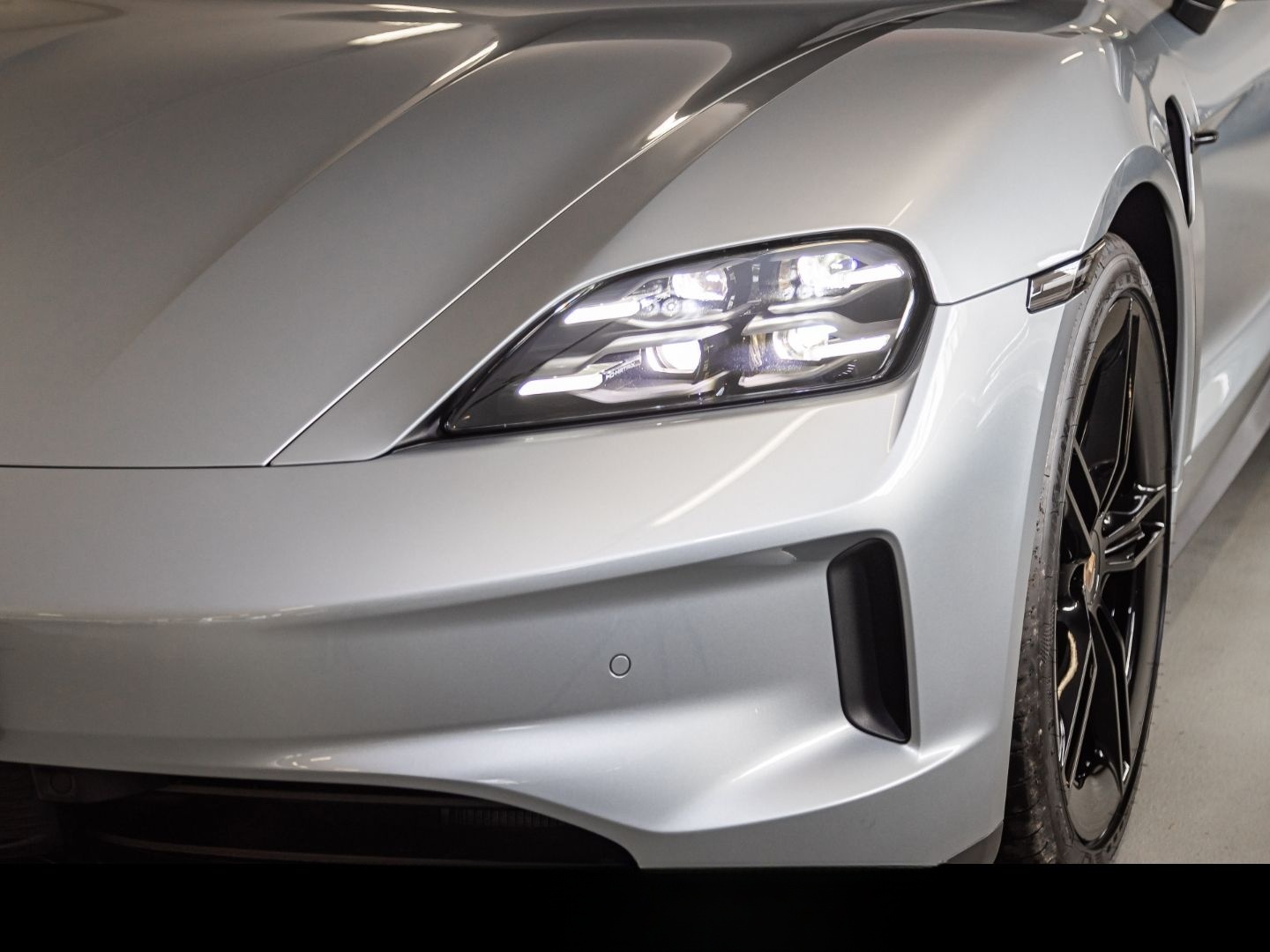 Porsche Taycan Sport Turismo LED-Matrix Abstandstempomat foto 7