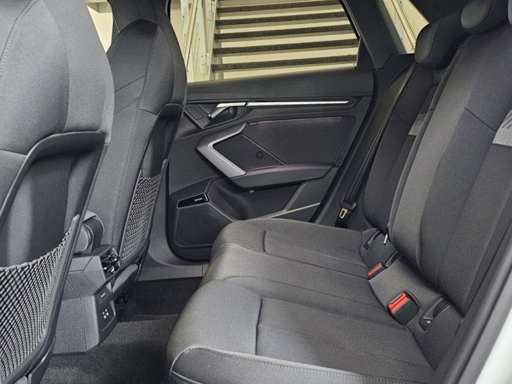 Audi A3 Sportback 35 TFSI KAMERA ACC FACEL. LED SONOS foto 9