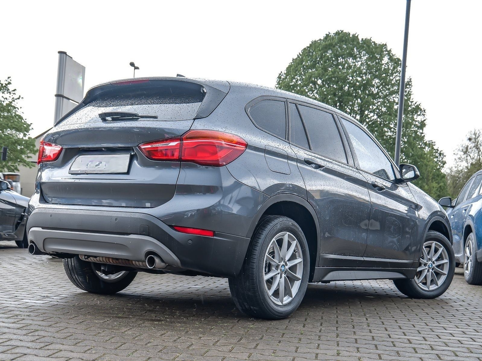 BMW X1 xDrive20i Advantage Navi LED RFK AHK foto 2