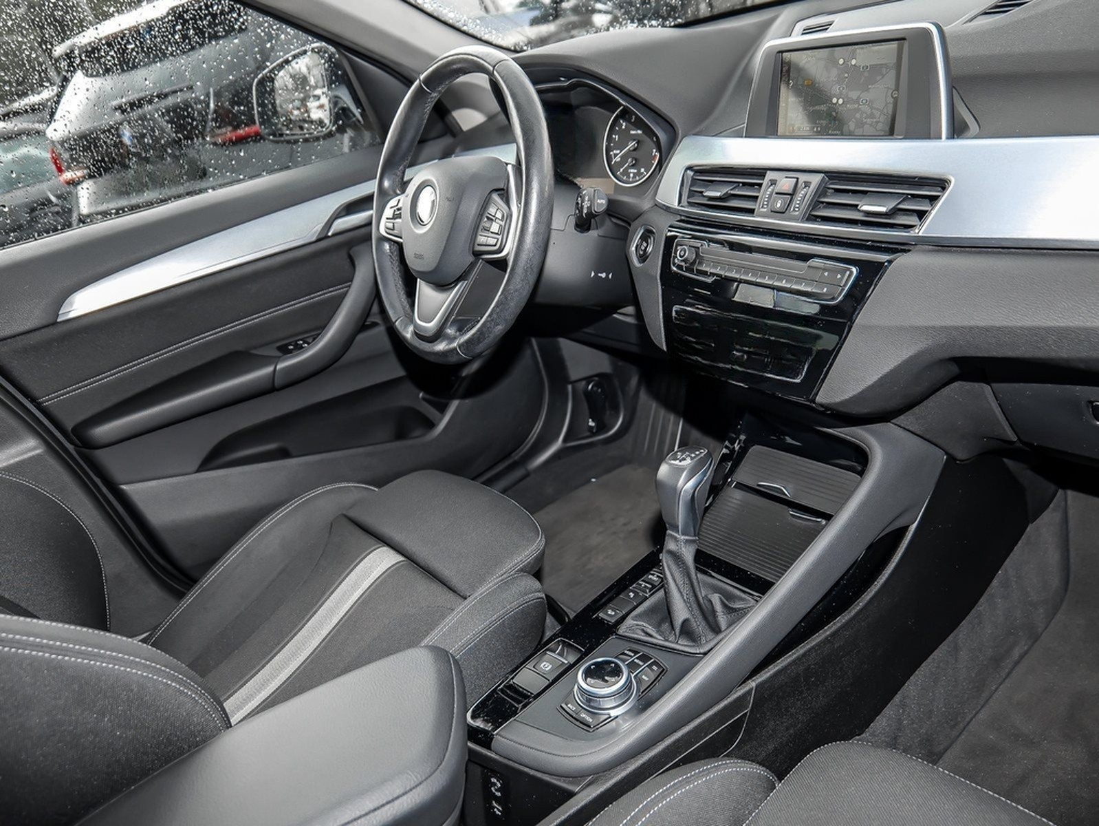 BMW X1 xDrive20i Advantage Navi LED RFK AHK foto 3