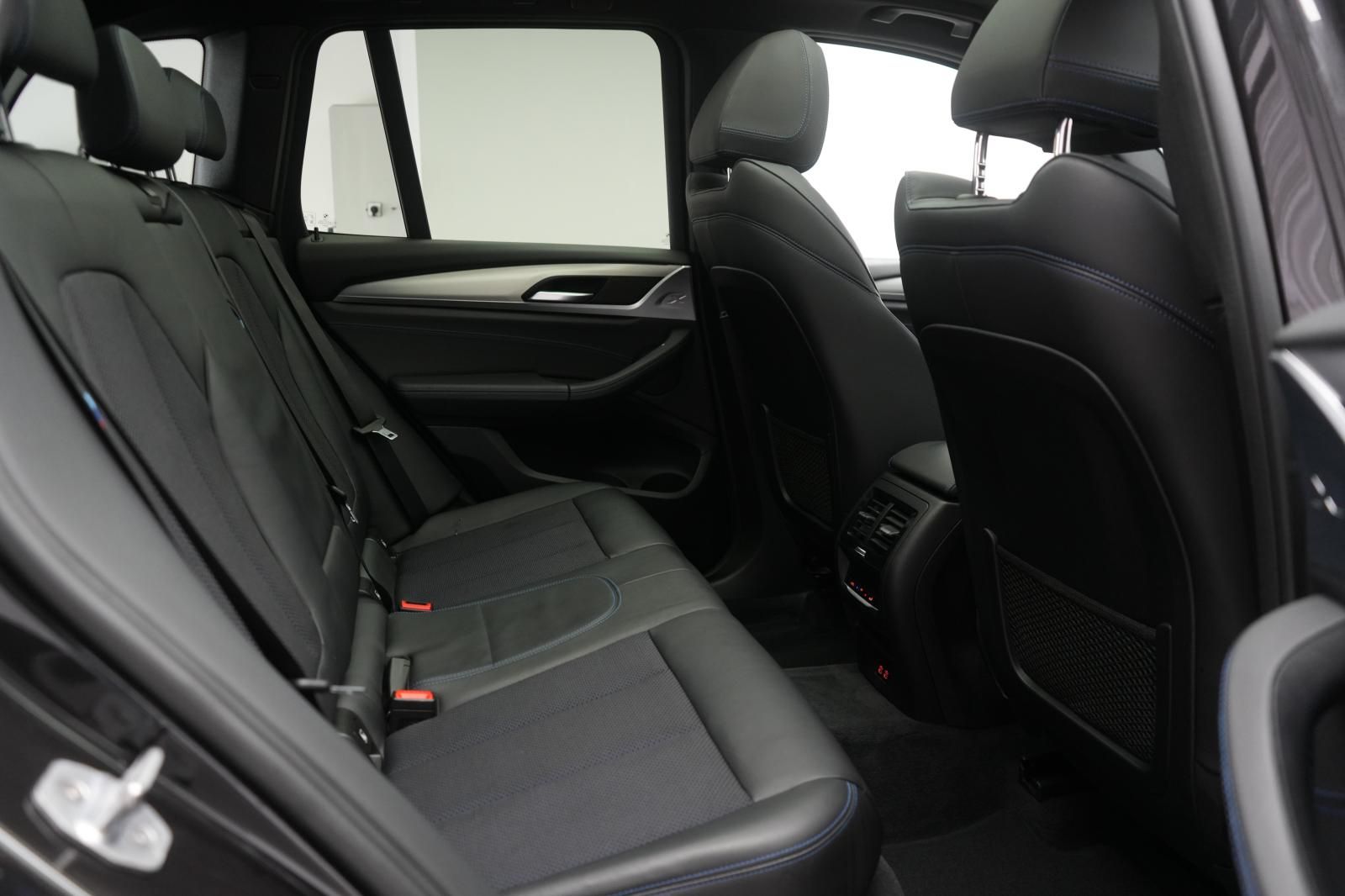 BMW X3 30d xDrive M Sport Temp/Kamera/HUD/Pano/Virtu foto 8