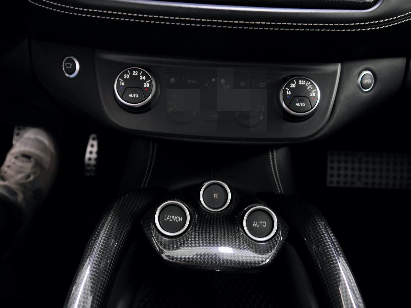 Ferrari FF*Daytona Sitze*P.Display*LED Lenkrad*Carbon* foto 22