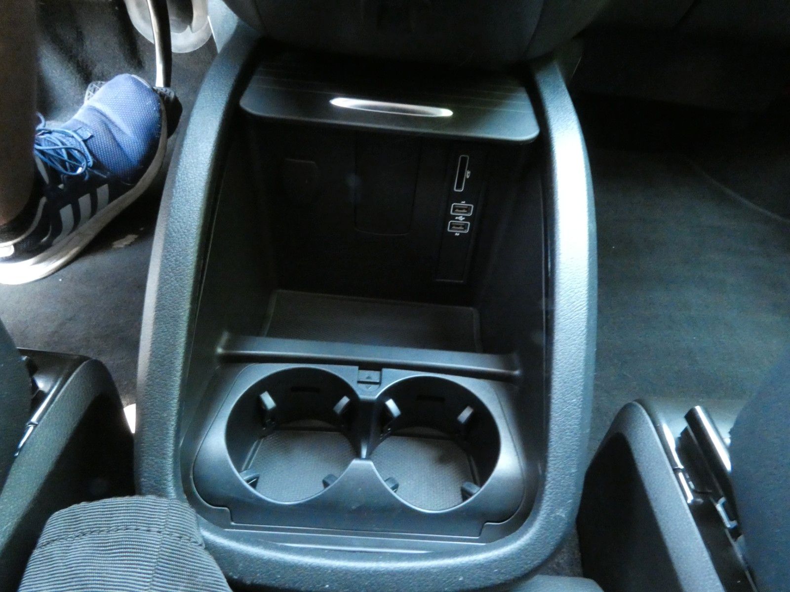 Mercedes-Benz V 220 AVANTG. LED Burmester Standheiz Liege-Pak. foto 14