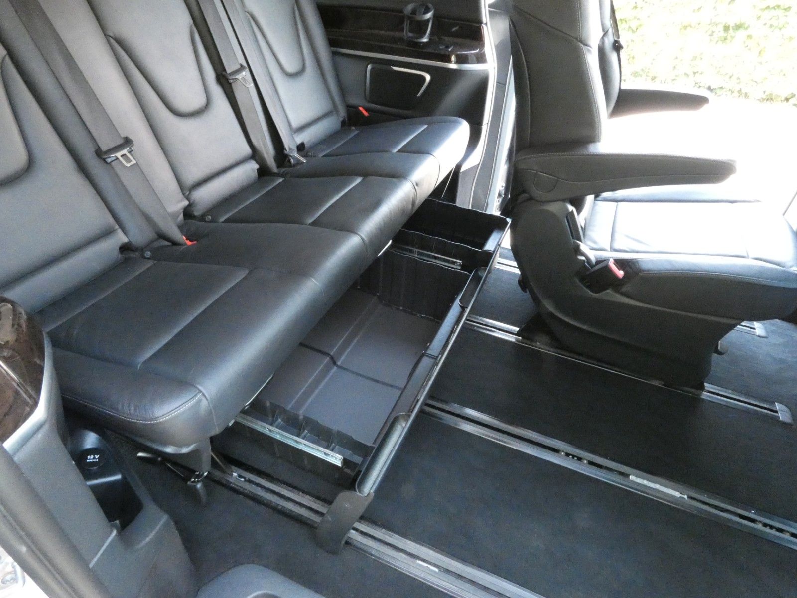 Mercedes-Benz V 220 AVANTG. LED Burmester Standheiz Liege-Pak. foto 18