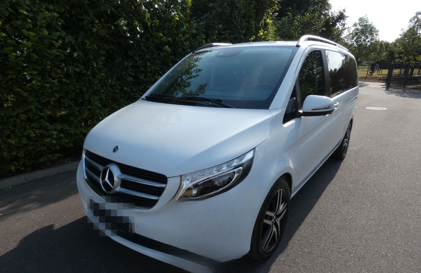 Mercedes-Benz V 220 AVANTG. LED Burmester Standheiz Liege-Pak. foto 3